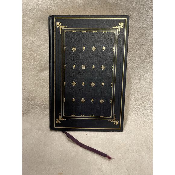 The House of the Seven Gables, by Hawthorne, International Collectors Library - Picture 1 of 9